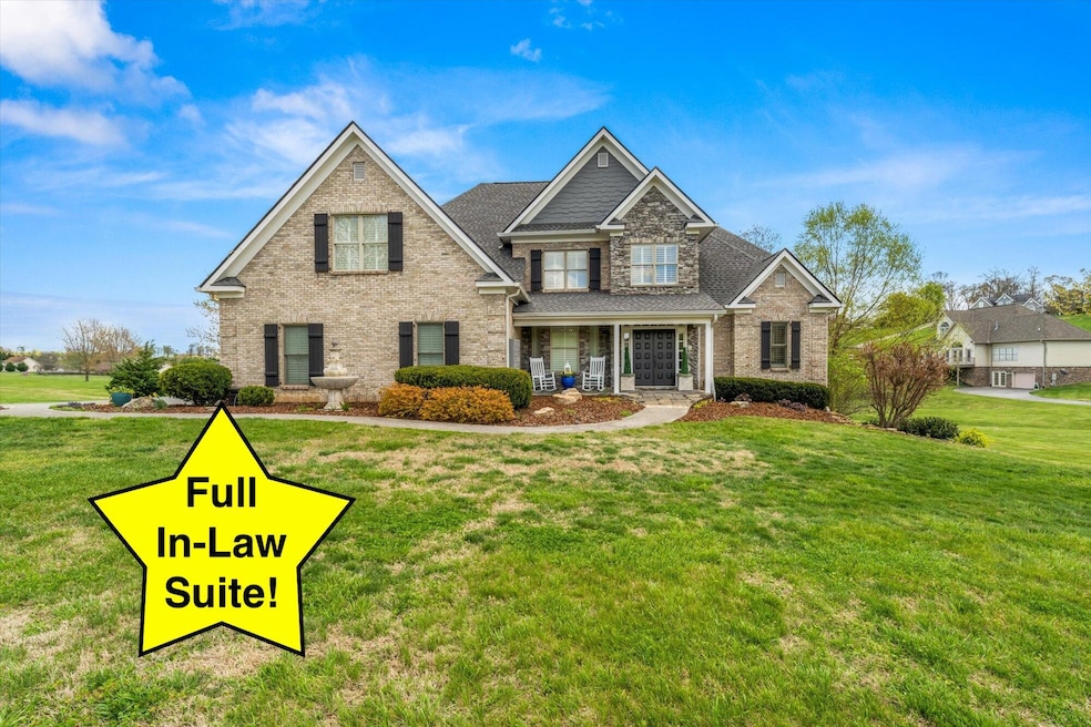 Sold $1,035,000 • Co-Listing Agent