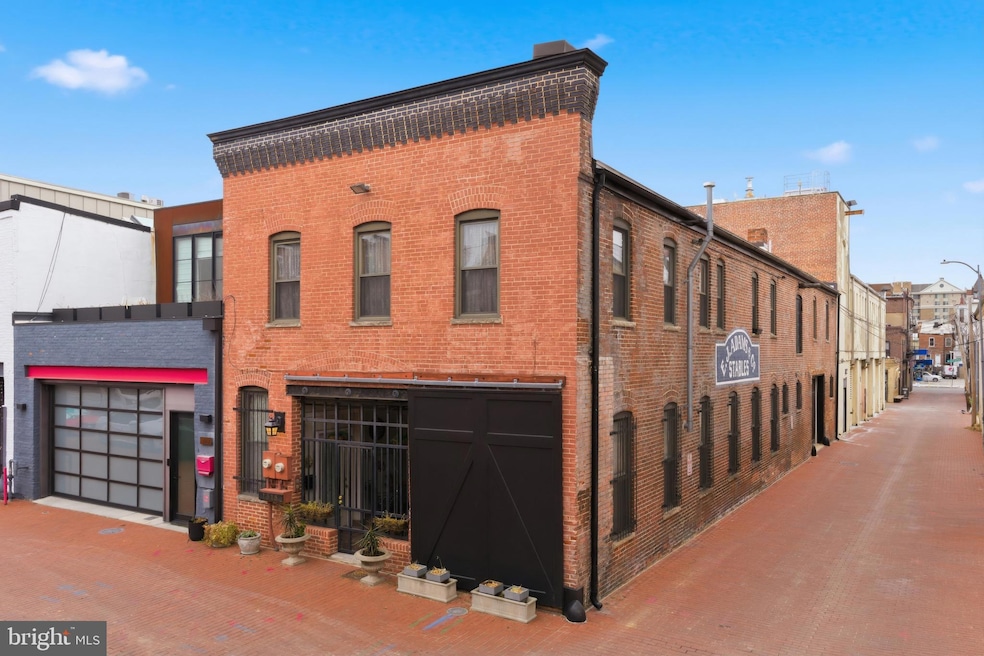 1315 Naylor Ct NW, Washington, DC 20001 - photo 1