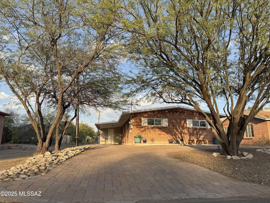 640 N Stewart Ave, Tucson, AZ 85716 - photo 1