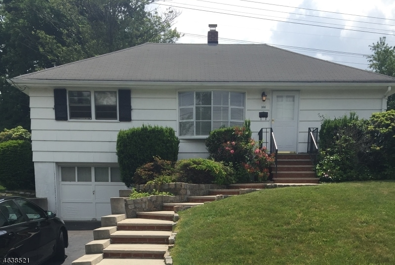166 Oak Ridge Rd, Clifton, NJ 07013 - photo 1
