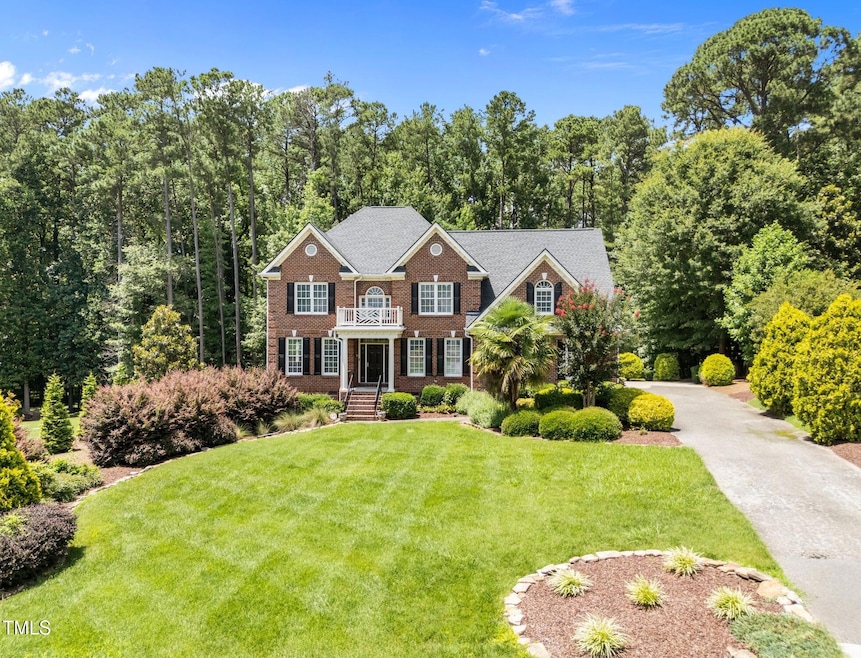Welcome to 5016 Dillswood Lane!