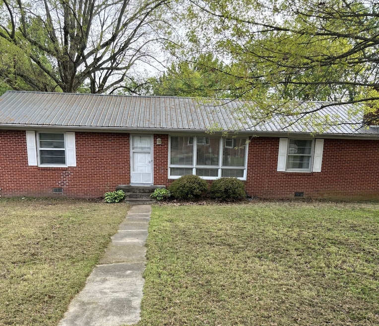 115 Horseshoe Dr, Shelbyville, TN 37160 - photo 1