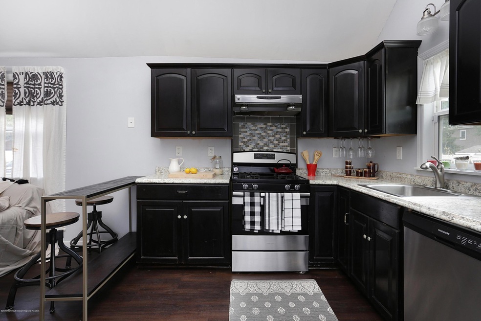 24 Duchess Ave, North Middletown, NJ 07748 - photo 1