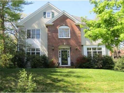 32 Upwey Rd, Wellesley Hills, MA 02481 - photo 1