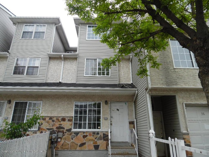 40 Studio Ln, Staten Island, NY 10304 - photo 1