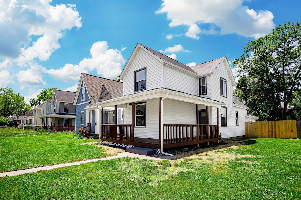 175 Clarendon Ave 001