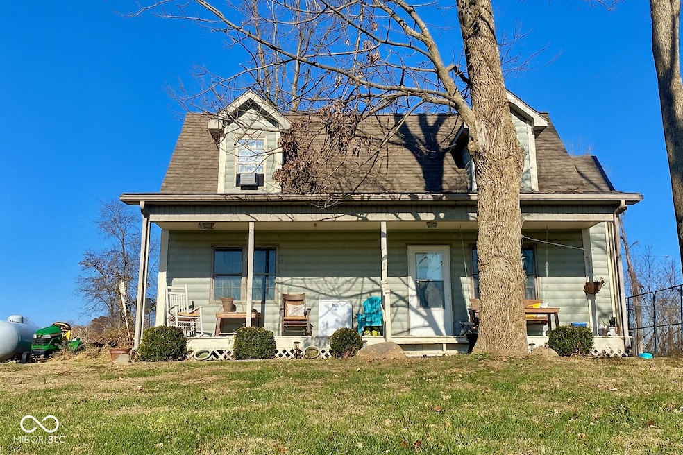 2869 N Colby Dr, Marshall, IN 47859 - photo 1