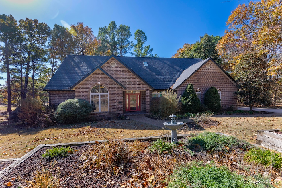 16 Katsina Cir, Cherokee Village, AR 72529 - photo 1