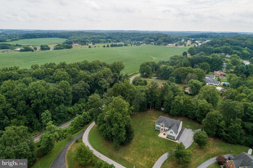 492 Crusader Dr, Sykesville, MD 21784 - photo 1