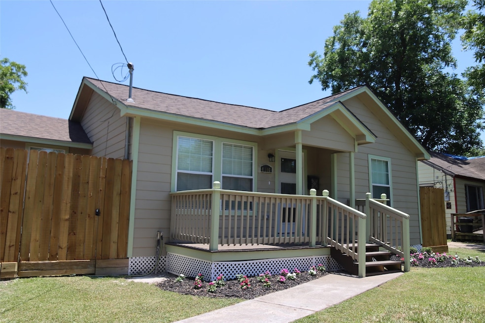 4106 Delhi St, Houston, TX 77022 - photo 1