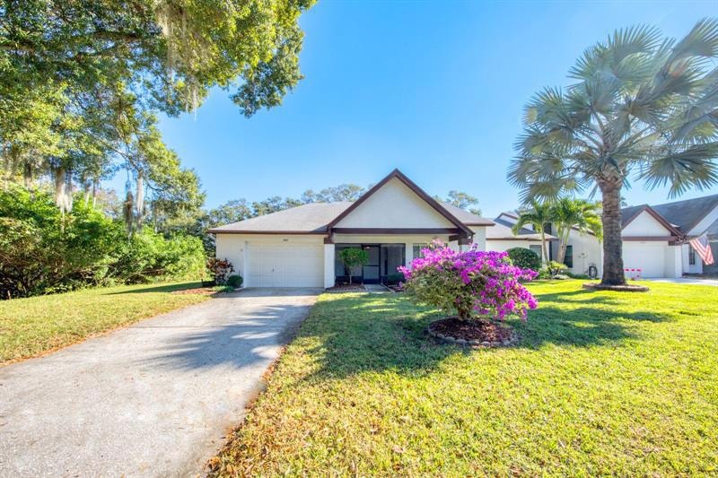 Welcome home! You'll love the conservation view~