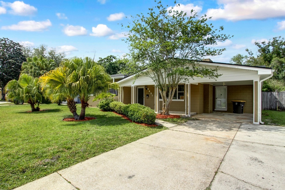 6421 Solandra Dr S, Jacksonville, FL 32210 - photo 1