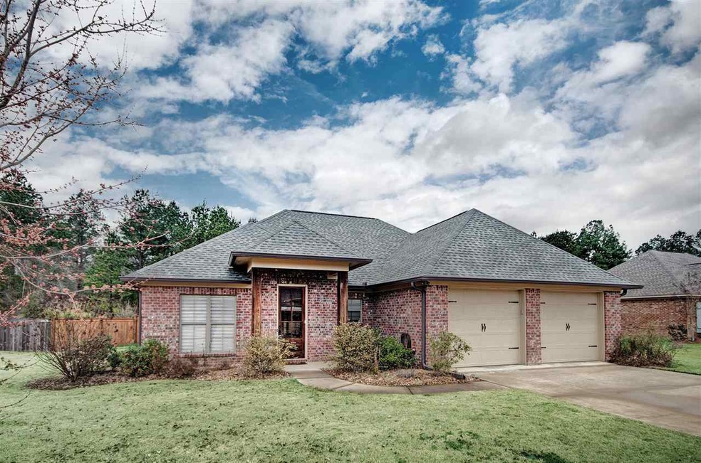 137 Hampton Place, Madison, MS 39110 - photo 1