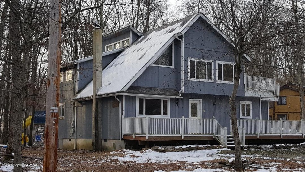 335 Fernwood Dr, East Stroudsburg, PA 18301 - photo 1