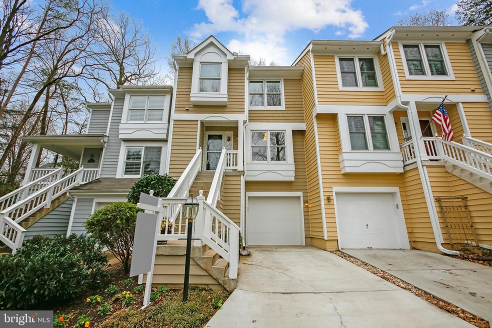 1404 Newport Spring Ct, Reston, VA 20194 - photo 1