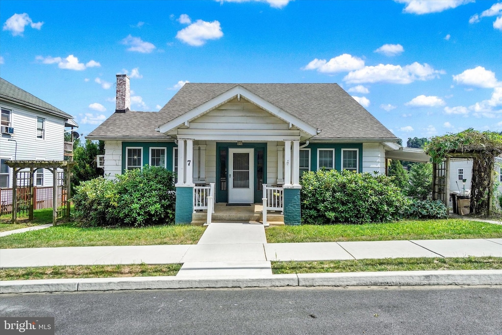 Under Contract $250,000