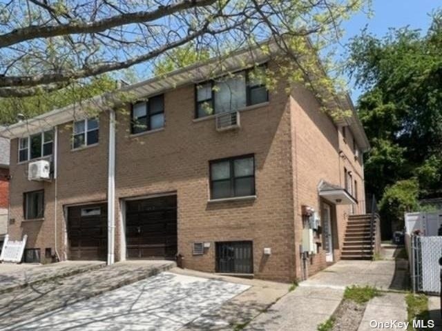 6917 Little Neck Pkwy, Glen Oaks, NY 11004 - photo 1