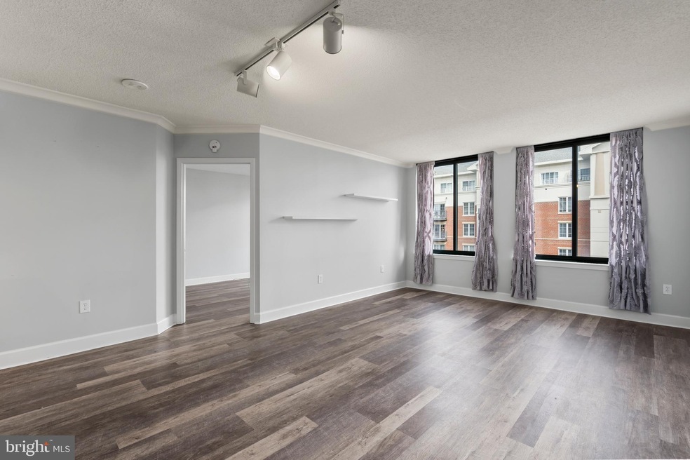 Station Square at Clarendon unit 707, Arlington, VA 22201 - photo 1