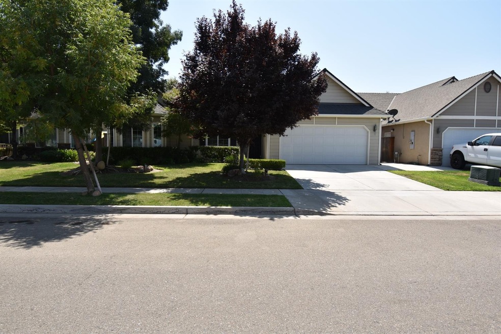 6909 E Fountain Way, Fresno, CA 93727 - photo 1