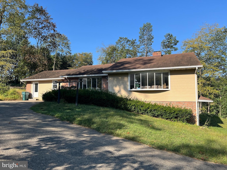 594 Truce Rd, New Providence, PA 17560 - photo 1