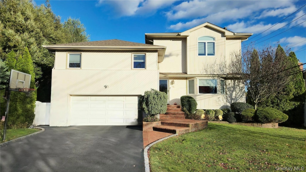 34 Melanie Ln, Syosset, NY 11791 - photo 1