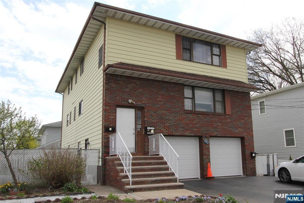 54 Philip Ave unit 1, Elmwood Park, NJ 07407 - photo 1