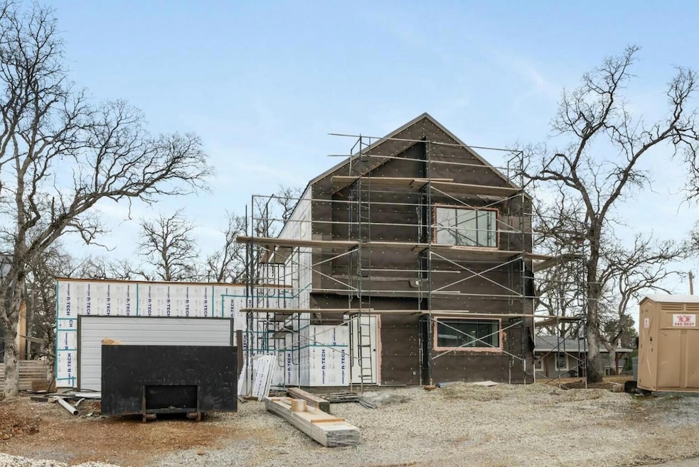 1319 Ridge Dr, Redding, CA 96001 - photo 1