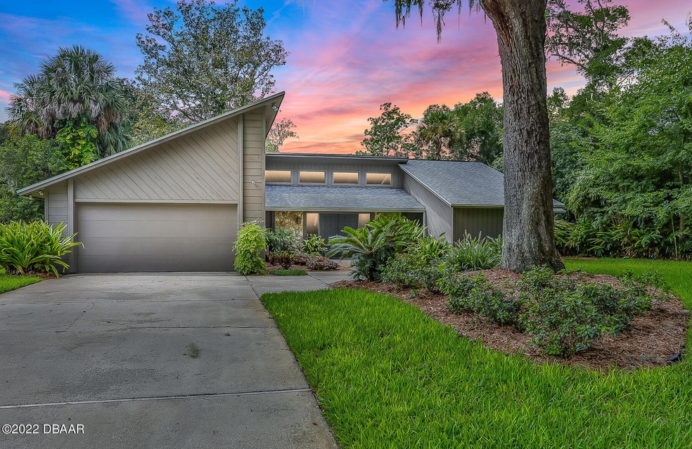 208 River BLuff