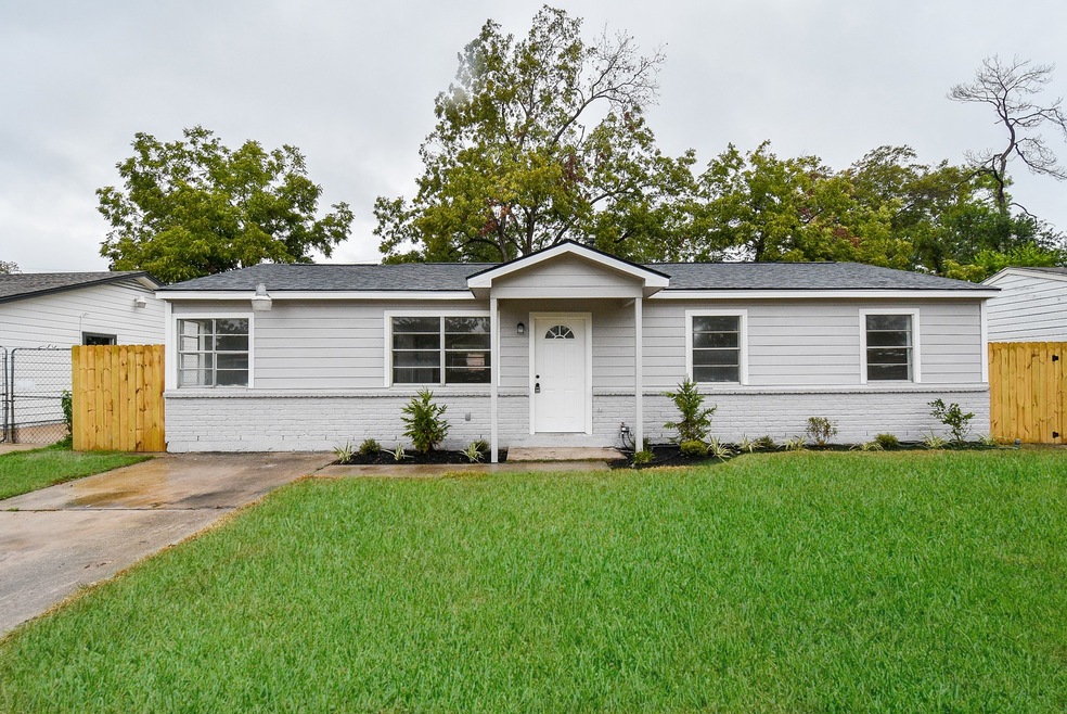 4819 Bethany Ln, Houston, TX 77039 - photo 1