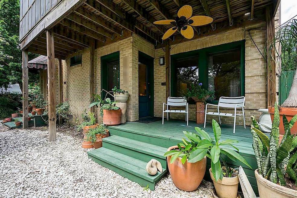 2503 Woodhead St unit 2, Houston, TX 77019 - photo 1