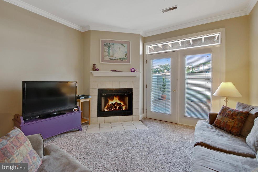 2705 Waters Edge Dr unit 2705, Newark, DE 19702 - photo 1