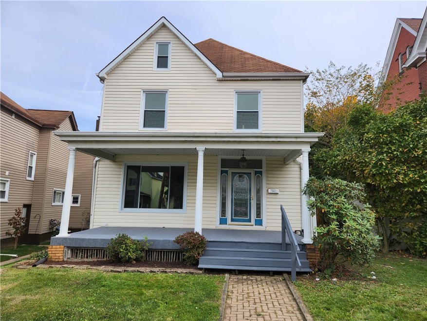 Welcome to 131 E. Adams Ave!