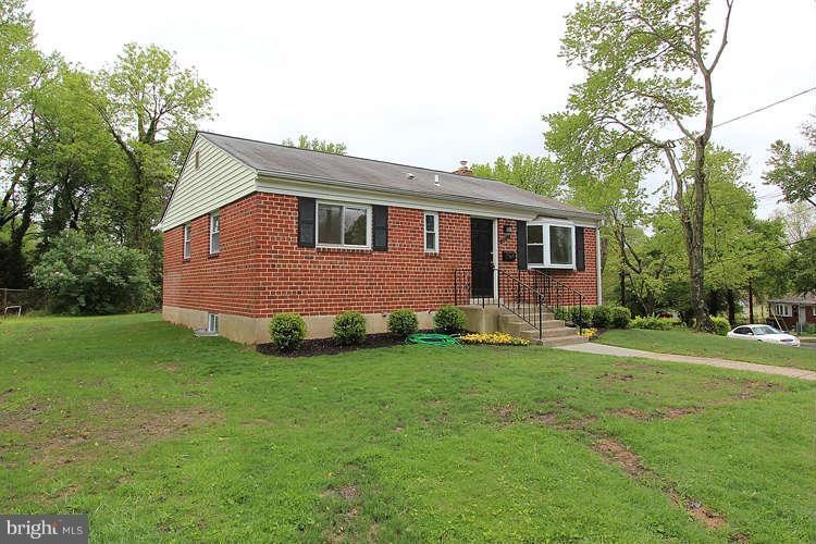 13201 Justice Rd, Rockville, MD 20853 - photo 1