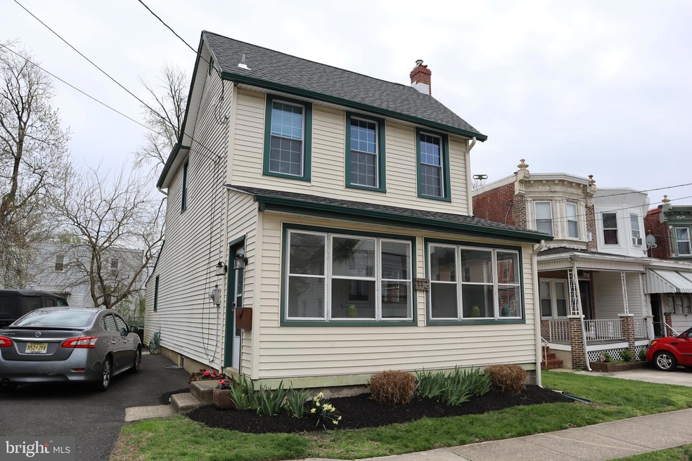 112 Lincoln Ave, Collingswood, NJ 08108 - photo 1