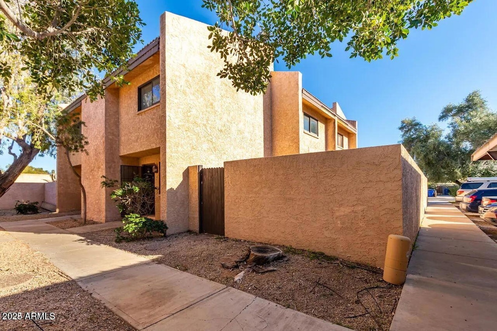 834 E Fountain St unit 4, Mesa, AZ 85203 - photo 1