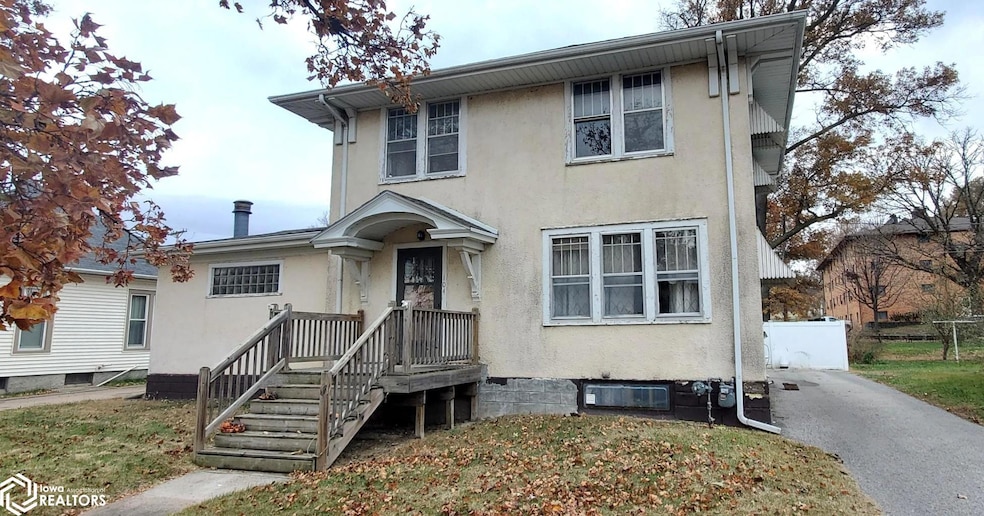 104 E Sheridan Ave, Shenandoah, IA 51601 - photo 1