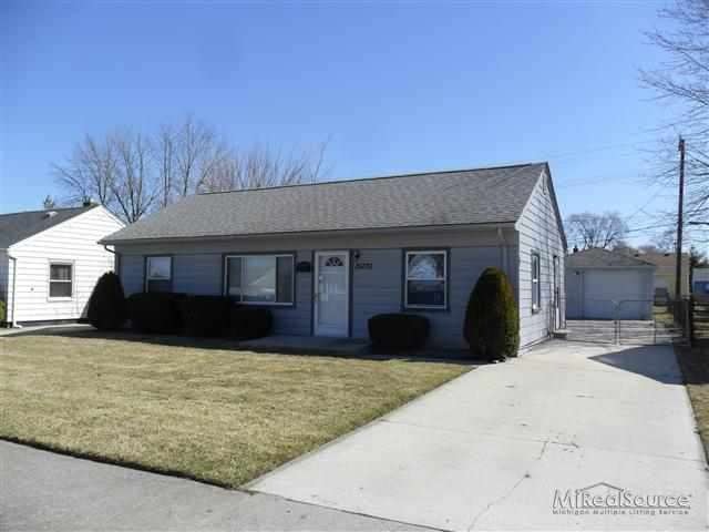 26730 Grandmont St, Roseville, MI 48066 - photo 1