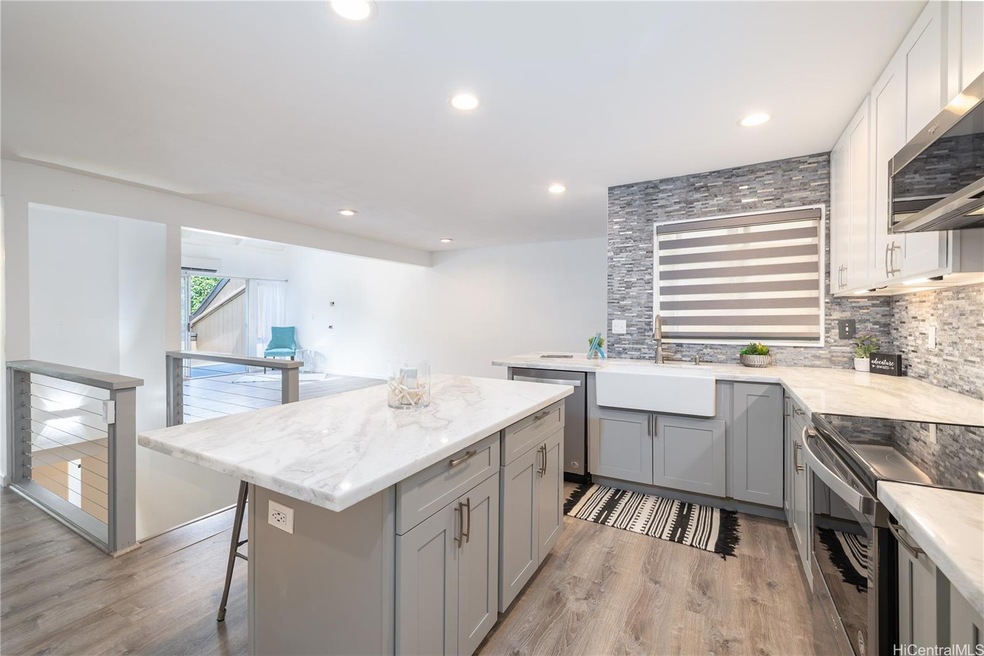 Dream Kitchen~Farmhouse Sink Back Splash!