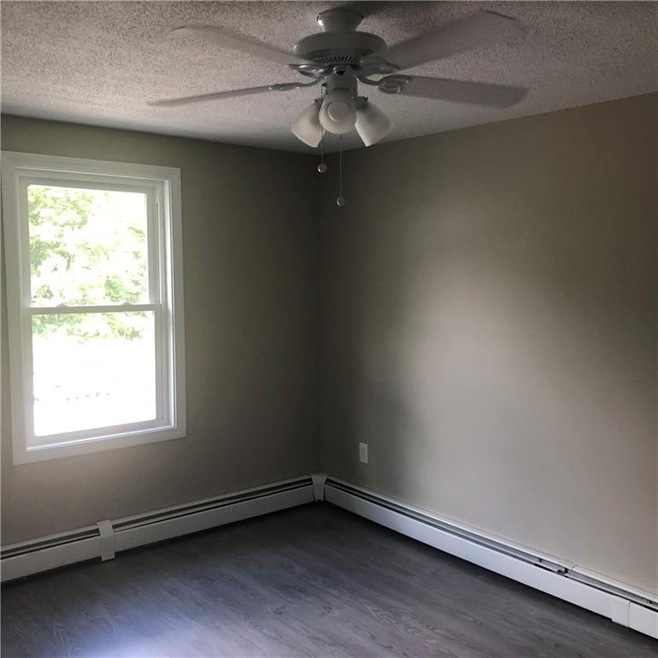 11 Austin Ave unit 2, Greenville, RI 02828 - photo 1