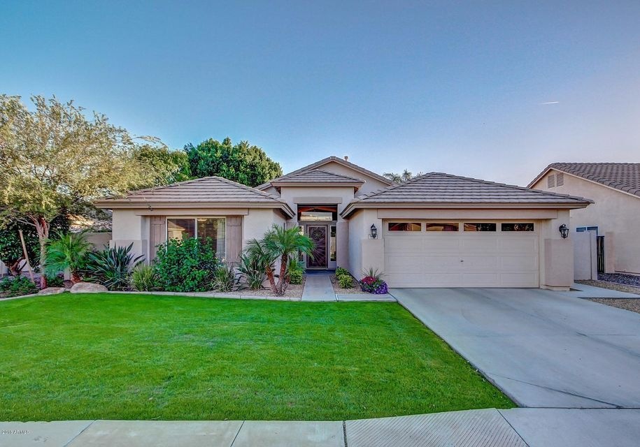 5621 E Garnet Avenue, Mesa, AZ