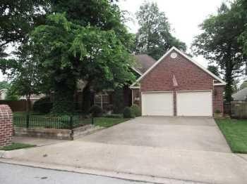 3702 W Mockingbird Ln, Rogers, AR 72756 - photo 1