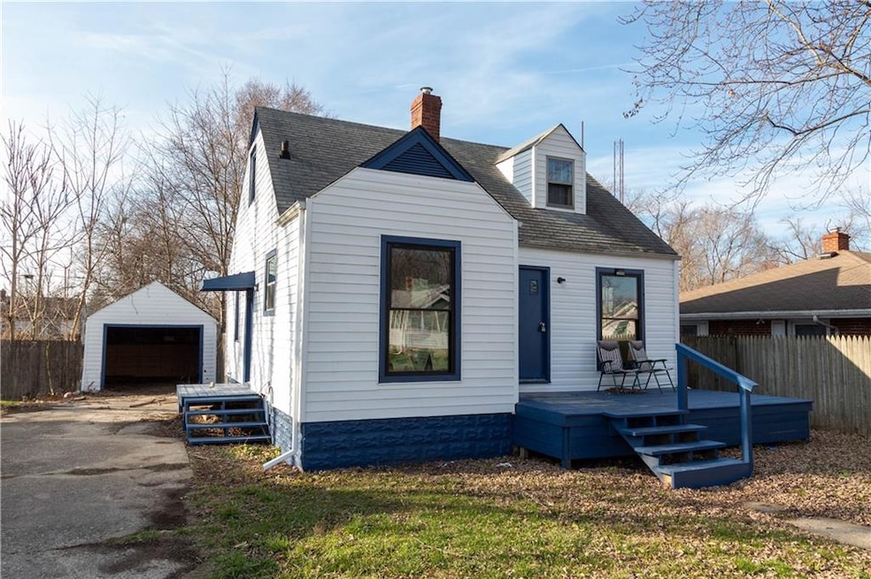 2319 Sheridan St, Anderson, IN 46016 - photo 1