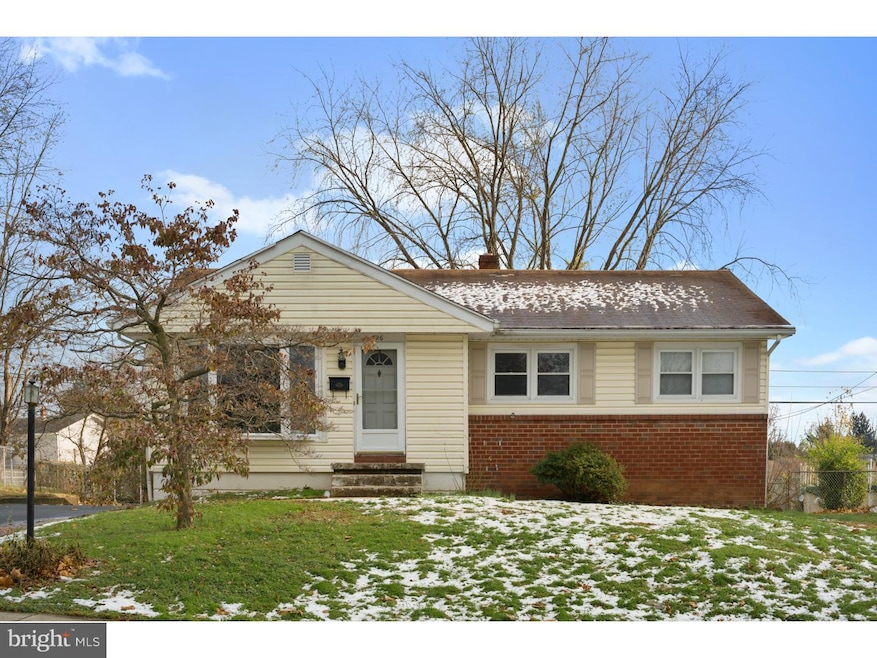 3726 Ridgewood Ln, Brookhaven, PA 19015 - photo 1