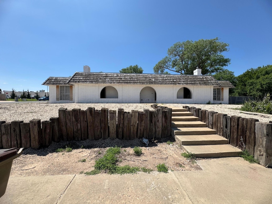 For Rent $1,600/month