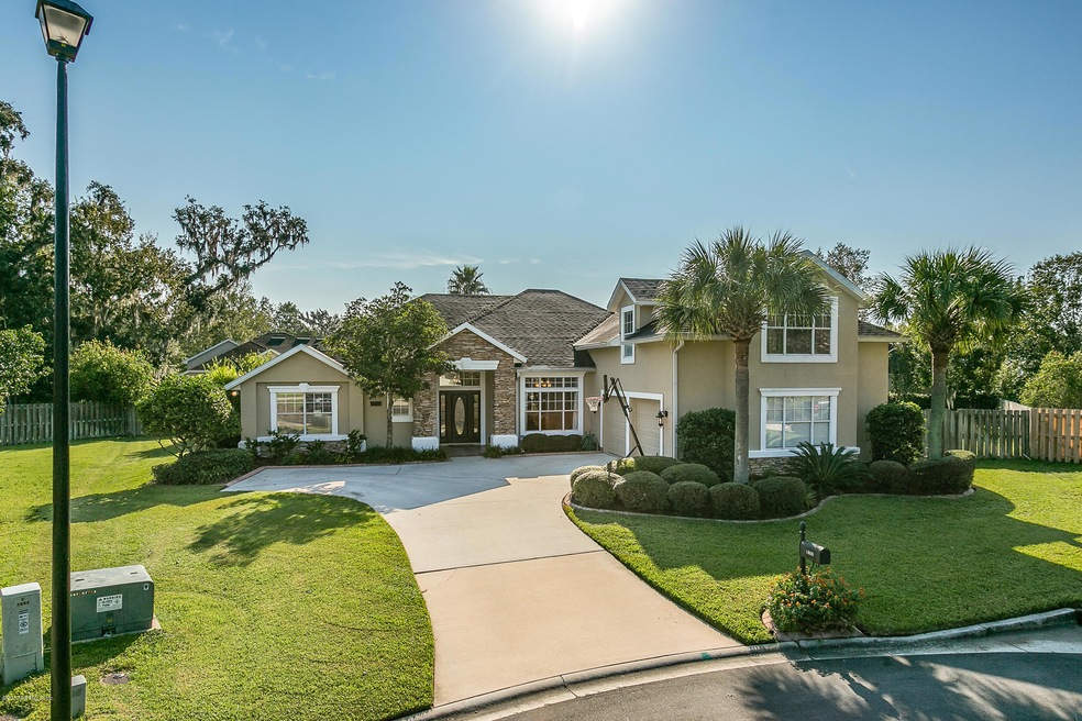 01 Front of Home