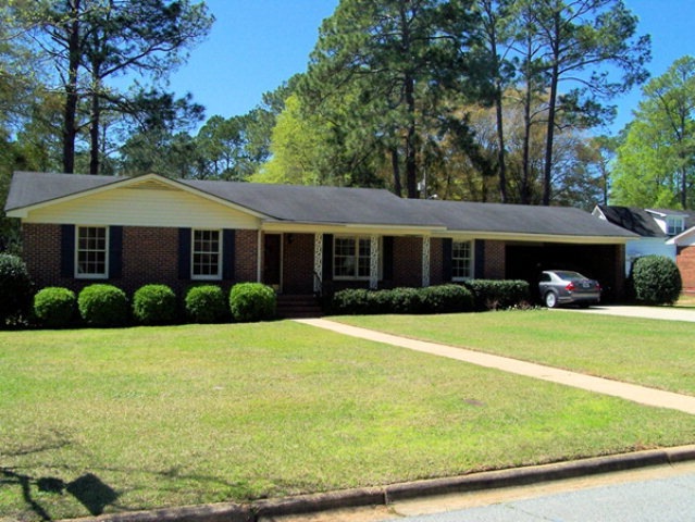 1821 Lullwater Rd, Albany, GA 31707 - photo 1