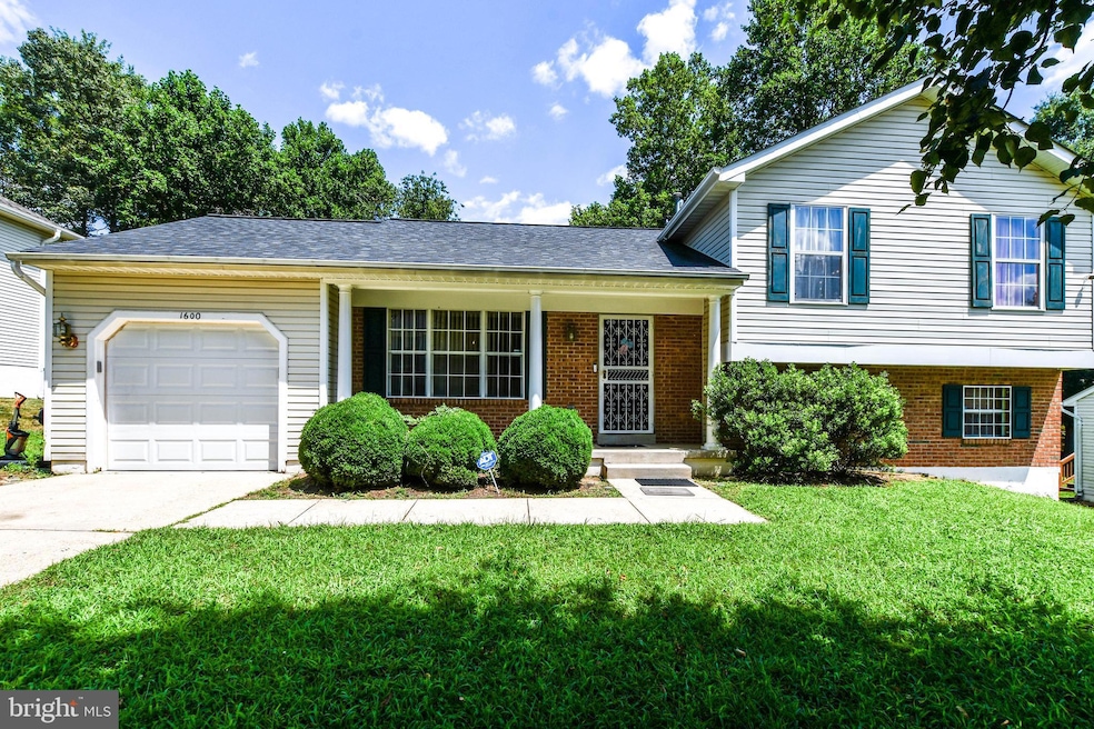 1600 Ora Lea Ln, Upper Marlboro, MD 20774 - photo 1