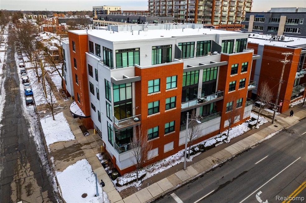 100 N Center St unit 206, Royal Oak, MI 48067 - photo 1