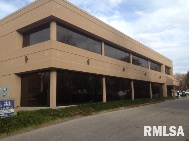 2035 Bridge Ave unit 1 FL, Davenport, IA 52803 - photo 1