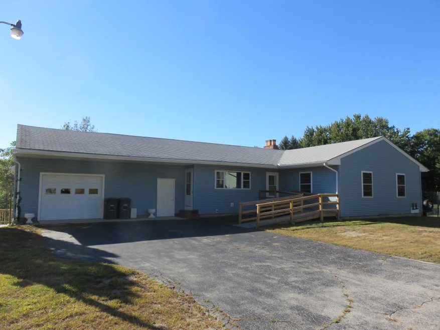 40 Pleasant St, Hooksett, NH 03106 - photo 1